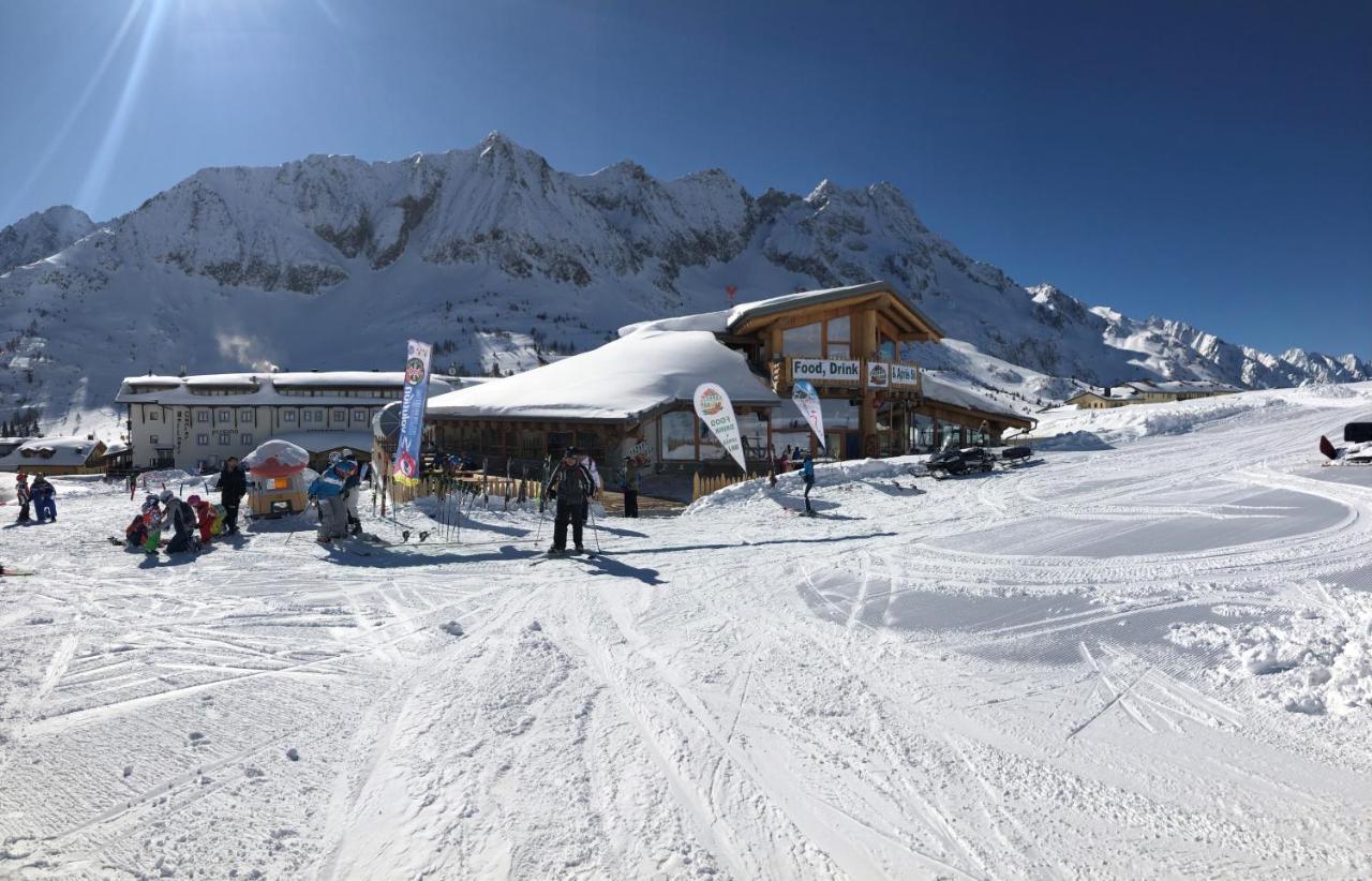 Sporting Hotel Passo del Tonale Bagian luar foto