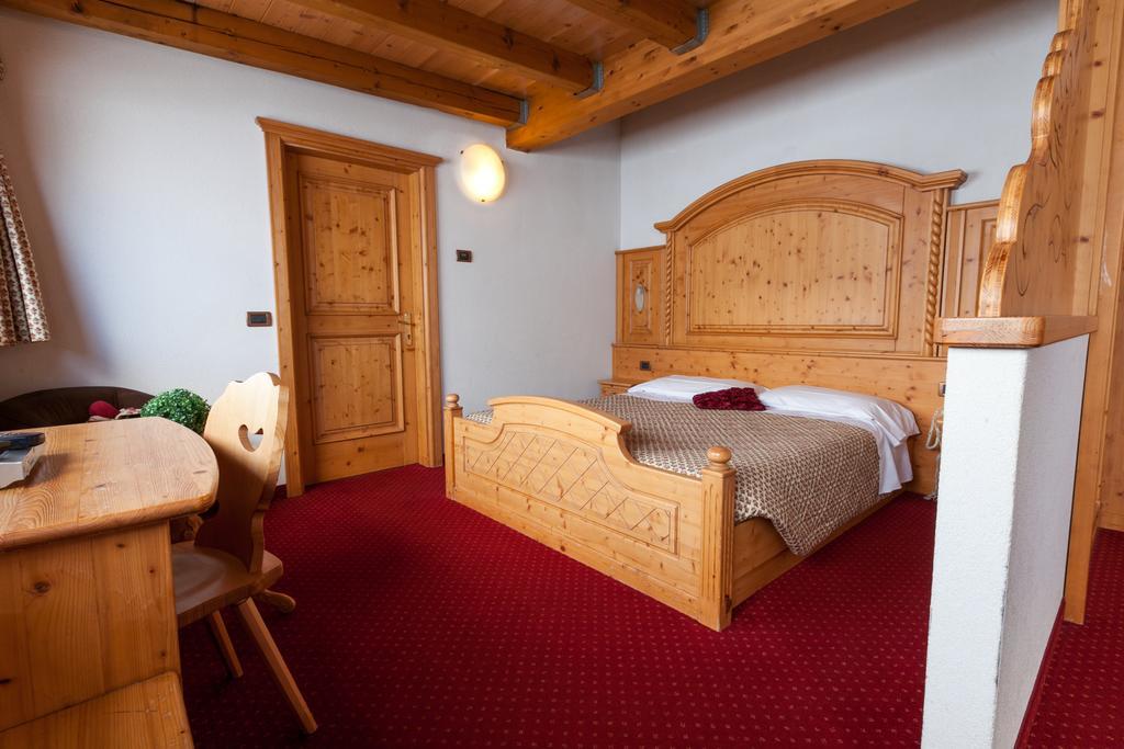 Sporting Hotel Passo del Tonale Bagian luar foto