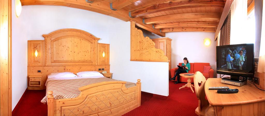 Sporting Hotel Passo del Tonale Bagian luar foto