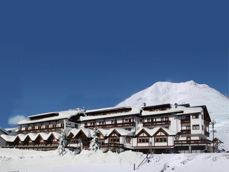 Sporting Hotel Passo del Tonale Bagian luar foto