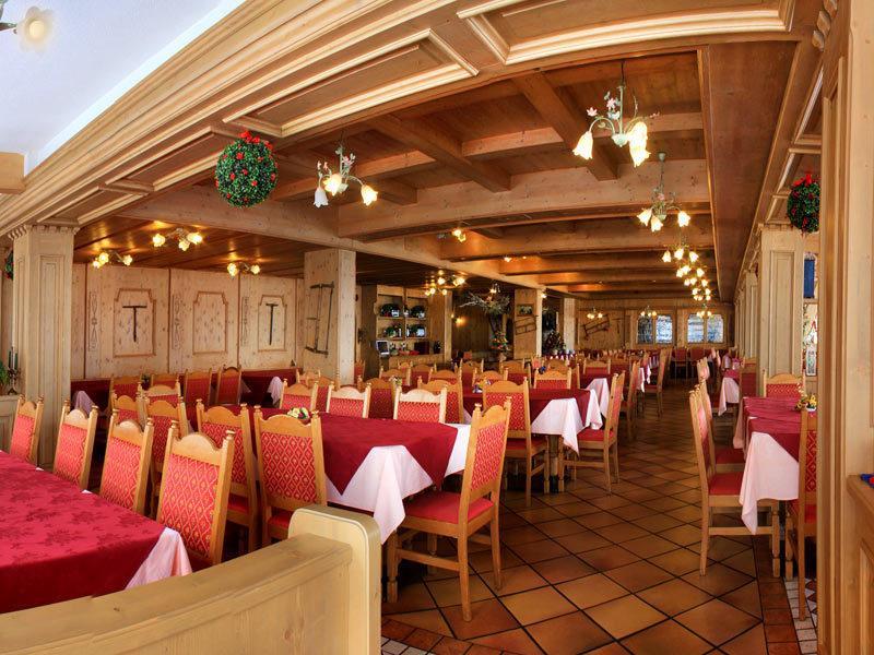 Sporting Hotel Passo del Tonale Bagian luar foto