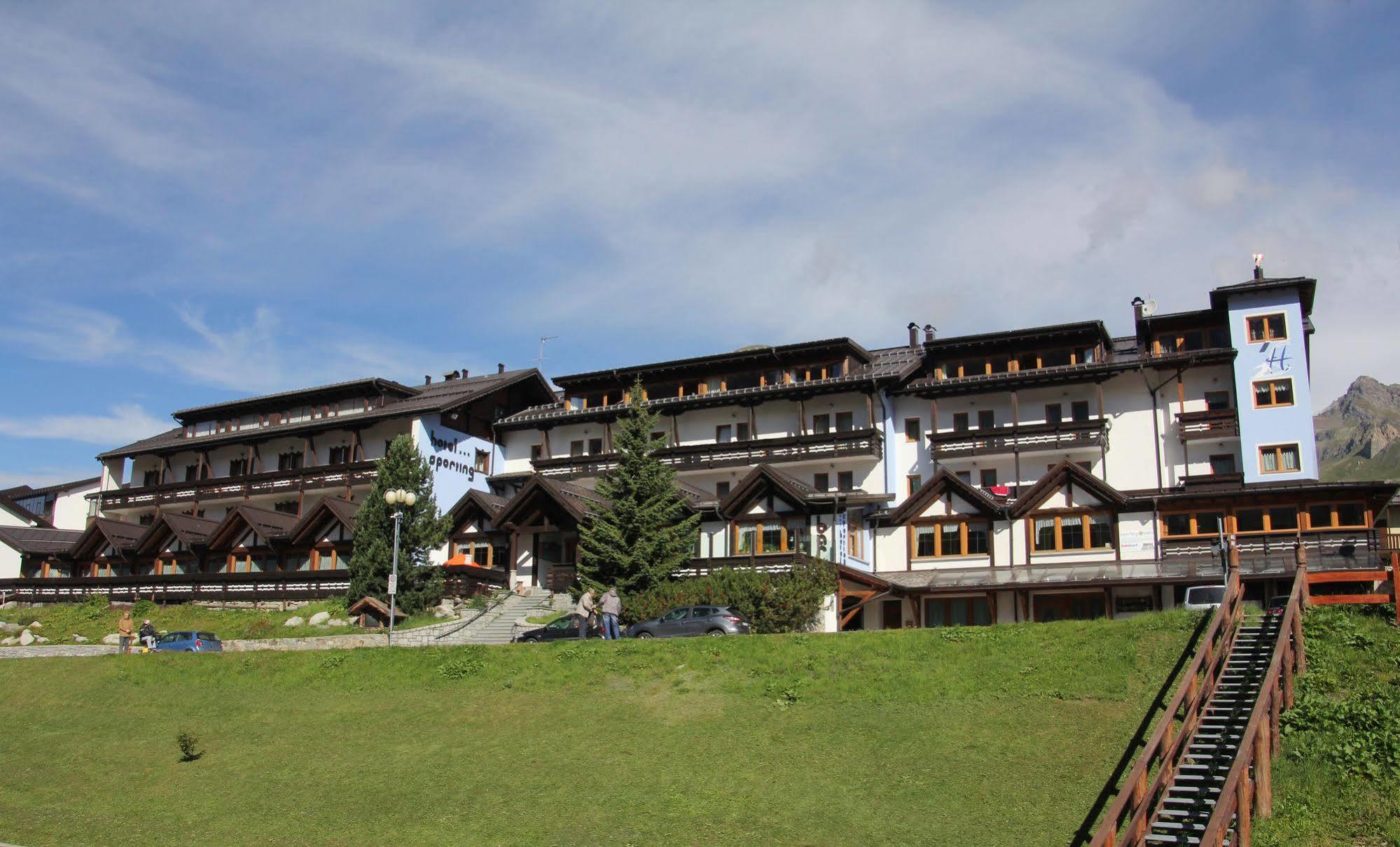 Sporting Hotel Passo del Tonale Bagian luar foto